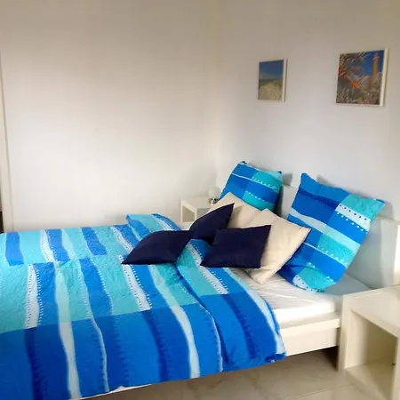 Ferienwohnung In Patzig Auf Ruegen Exterior photo