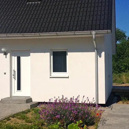 Ferienwohnung In Patzig Auf Ruegen Exterior photo